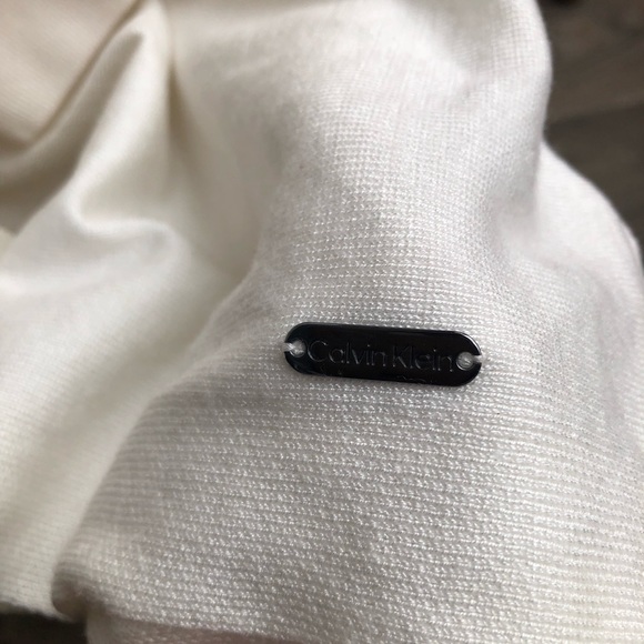 Calvin Klein White Long Sleeve - Picture 3 of 7
